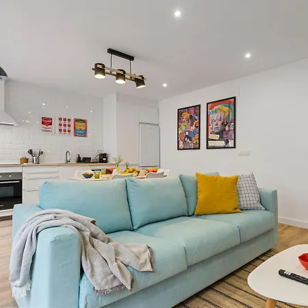 Andy Warhol Con Terraza Gijón