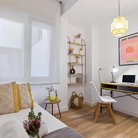 Andy Warhol Con Terraza Apartament *