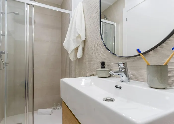 Andy Warhol Con Terraza Gijón