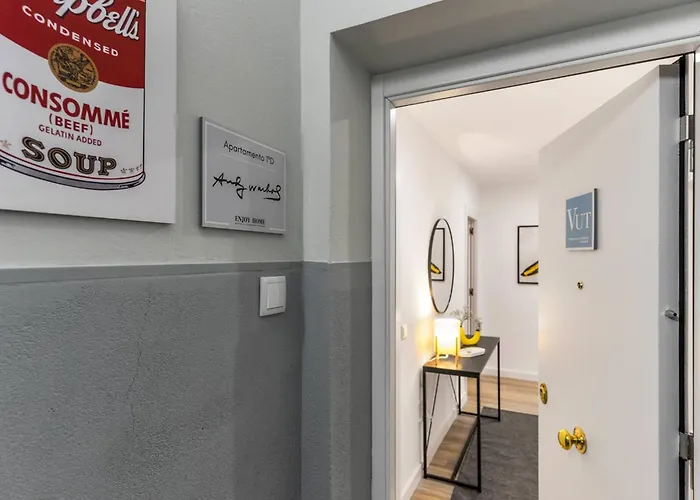 Andy Warhol Con Terraza Apartament