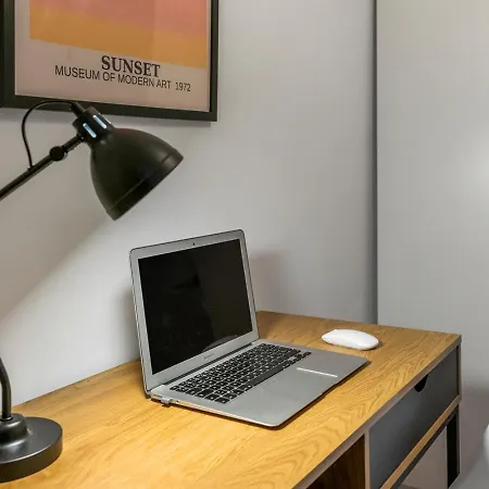 Andy Warhol Con Terraza Apartman *