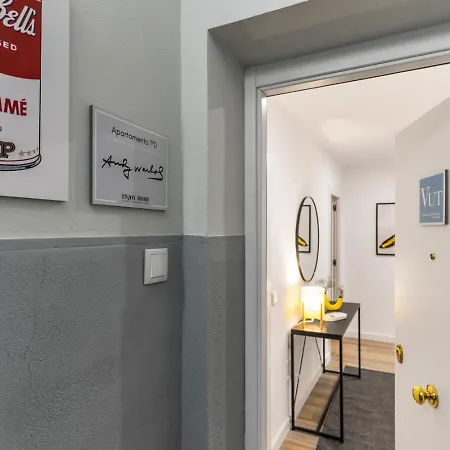 Andy Warhol Con Terraza Apartman Gijón